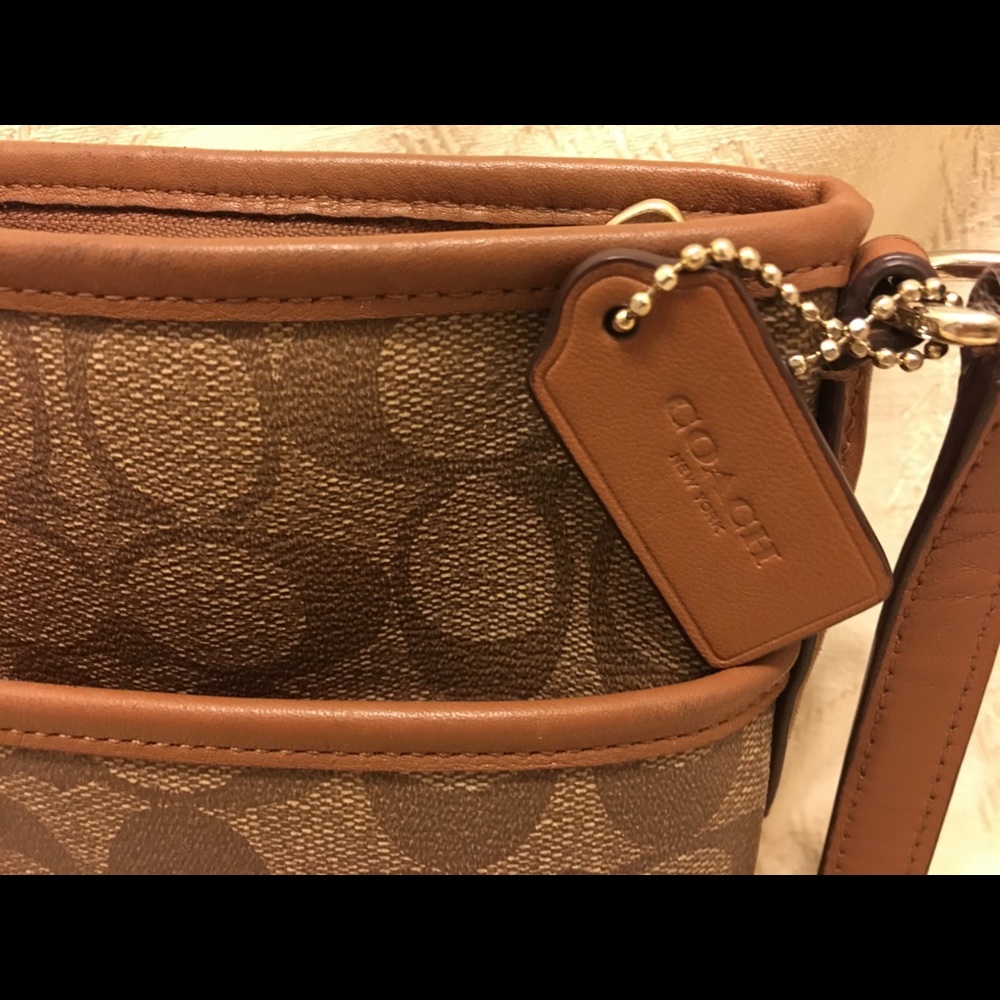 Crossbody bag